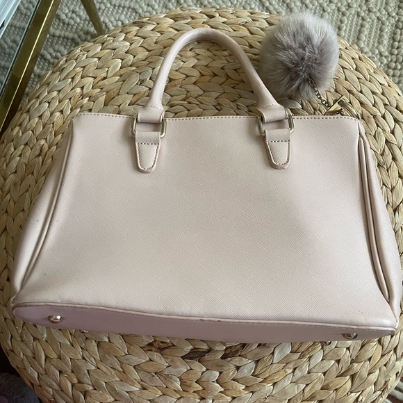 Cute Pink Hue Structured Purse 👛 Classic Style medium size - Picture 3 of 16
